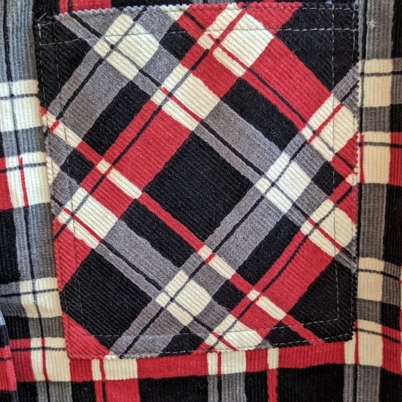 Vintage Grandpa chic cordoroy button down - Picture 6 of 7